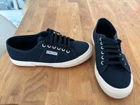 Superga 2750 Classic | neu & ungetragen | Größe 40 München - Trudering-Riem Vorschau