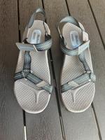 Skechers Sandalen Gr.42 Nordrhein-Westfalen - Rees Vorschau