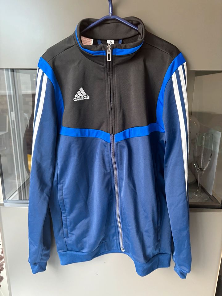 Adidas Trainingsjacke Gr. 152 *wie neu* Sportjacke in Alsdorf