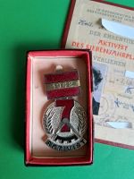 DDR 1962 Aktivist, antikes Abzeichen mit Zubehör Thüringen - Erfurt Vorschau