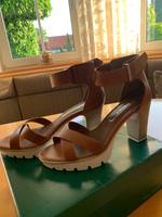Tamaris Riemchensandalette, cognac, Gr 39, neu Bayern - Roding Vorschau