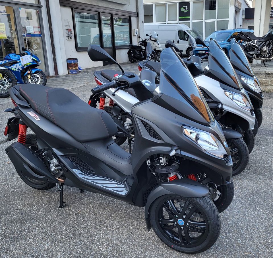 Piaggio MP3 Sport 300 E5 verschiedene Farben ab 7099€ in Geislingen an der Steige