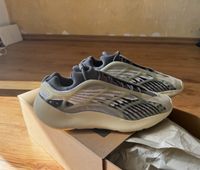 Yeezy 700 V3 Salt 11,5 (US 12) Berlin - Schöneberg Vorschau