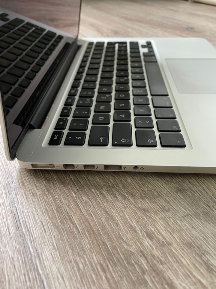 Macbook Pro in Braunschweig