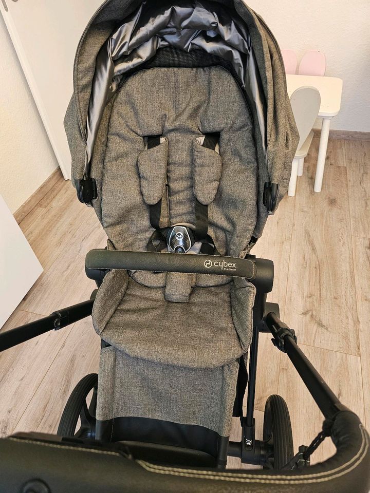 Cybex Priam Platinum manhattan grey plus Grau schwarz kinderwagen in Dortmund