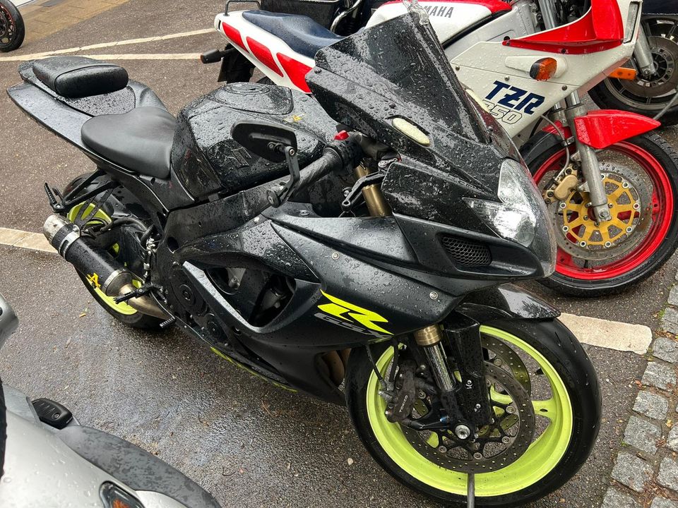 SUZUKI GSX-R600 in Fellbach