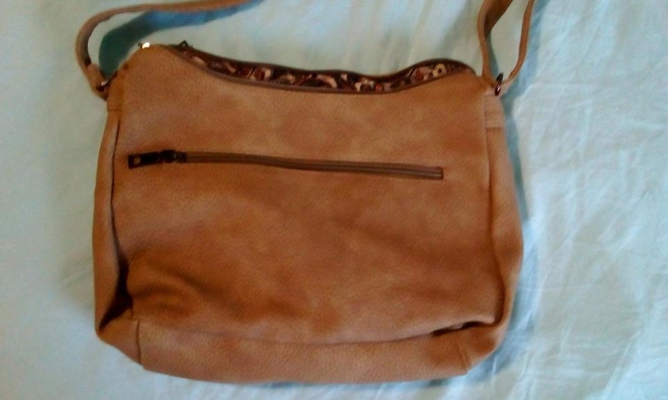 Damen Handtasche in Marienhafe