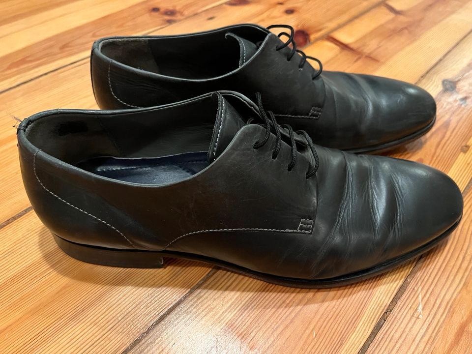 Schuhe Esprit schwarz 45 Leder Anzugschuhe Lederschuhe in Berlin