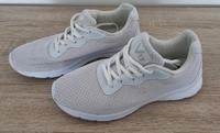 Victory Sneaker weiß Gr. 41 Schuhe München - Moosach Vorschau
