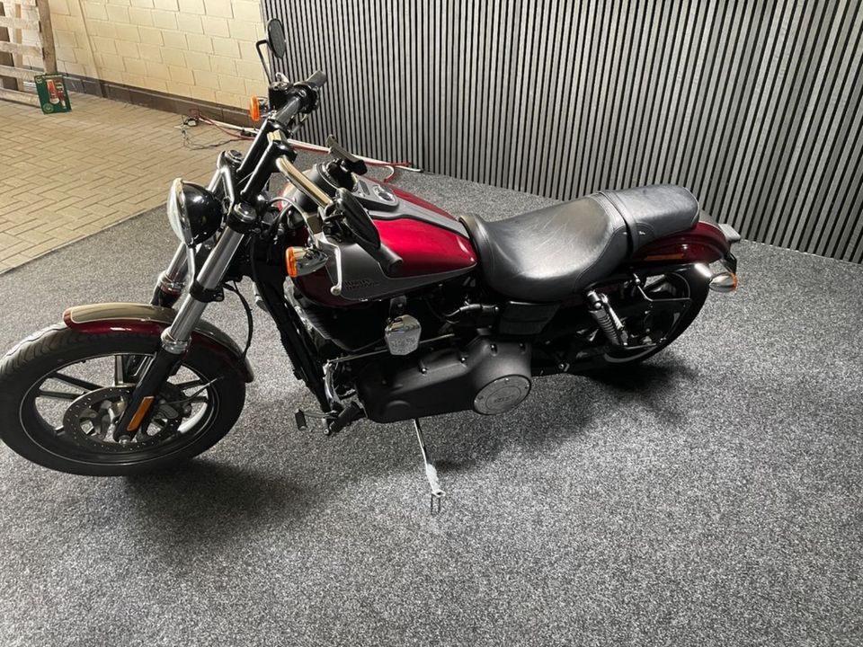 Harley Davidson Street Bob, Limited,Spezial FXDBB,5HD, Insp. NEU! in Grevenbroich