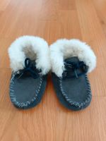 Babyschuhe/Krabbelschuhe - ungetragen - ca 12cm lang Hessen - Friedrichsdorf Vorschau