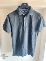 Tommy Hilfiger Poloshirt , schwarz, sehr guter Zustand Hessen - Wetzlar Vorschau