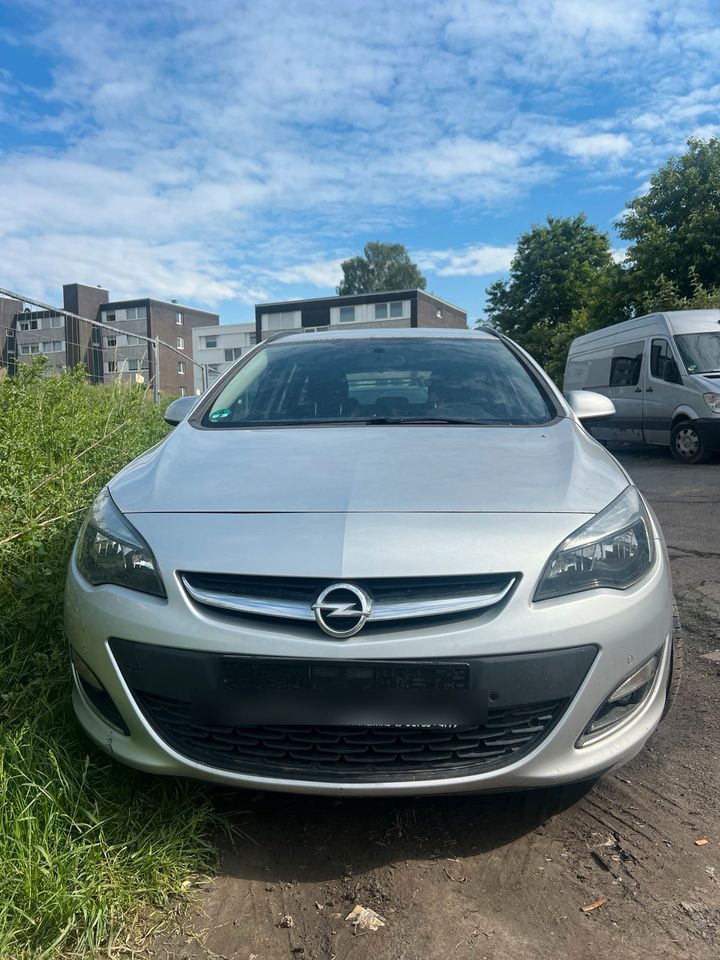 Opel Astra Sports Tourer Ecoflex *Motorschaden* in Willich