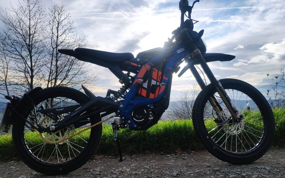 SurRon Light Bee 2023 E-Motorrad, Offroad, Cross Elektromotorrad in Kernen im Remstal