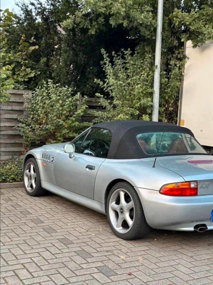 BMW Z3 Roadster 1.9 Automatik Cabrio in Garbsen