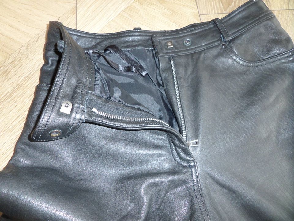 Louis.Lederhose.Hose.Outdoorhose.echtes Leder.Gr.46.Gr.S in Celle