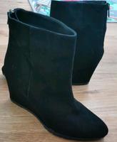 NEU...winterstiefel mit Absatz Hessen - Hochheim am Main Vorschau