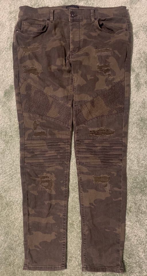 Jeans Camouflage Zara Man Gr. 46 used look, top!! in Berlin