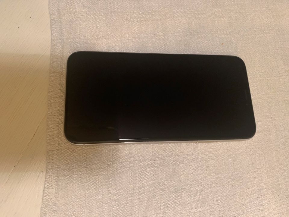 IPhone X Silber defekte Platine in Waffenbrunn