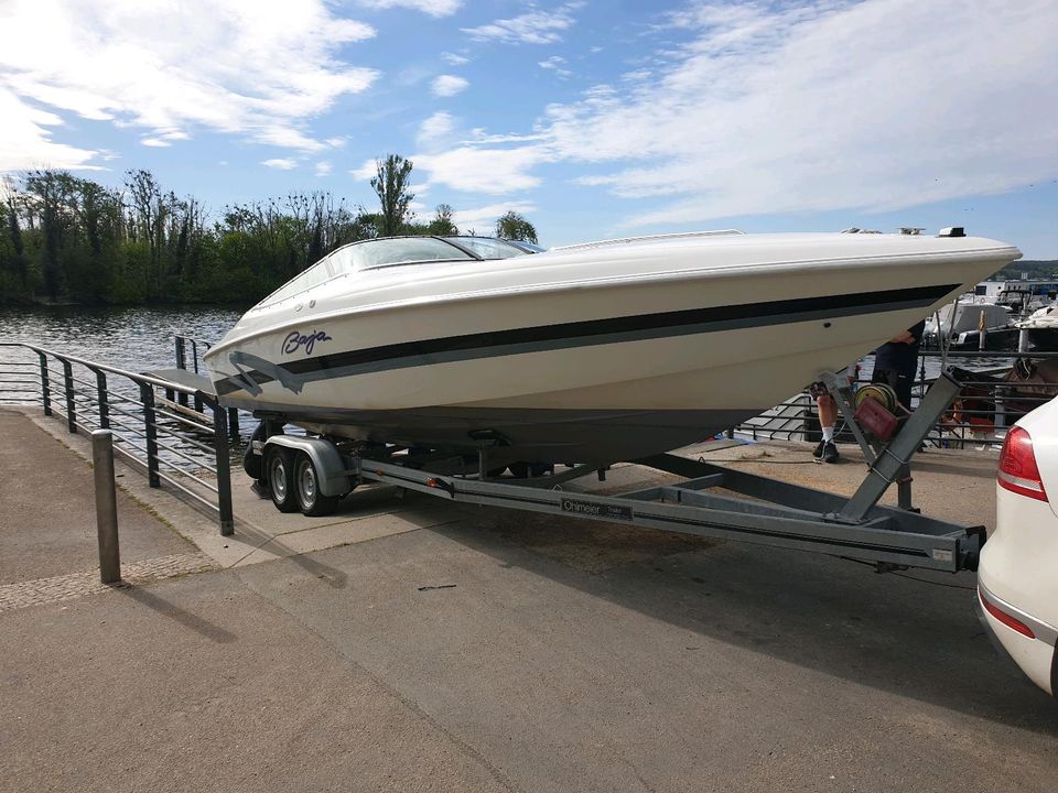 Bootstransport Yachttransport Hafentrailer Hausboot in Brandenburg an der Havel