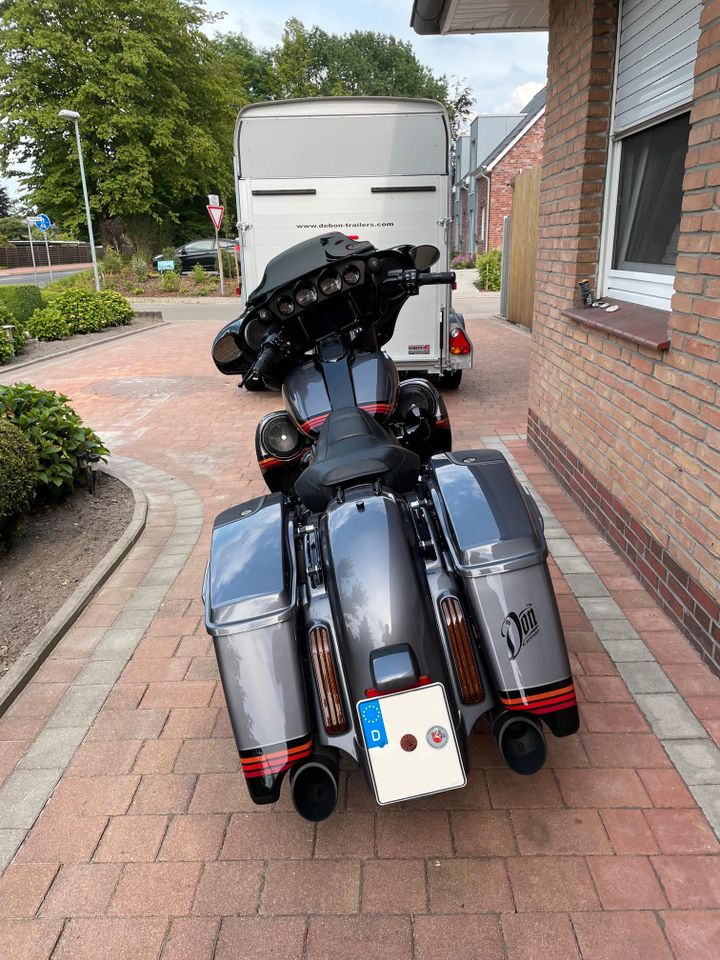 Harley Streetglide CVO 1 Hand Reifen Tüv Neu 1 Jahr Garantie in Apen