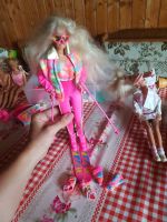 Barbie Ski Outfit mit Ski usw. Sachsen-Anhalt - Oschersleben (Bode) Vorschau