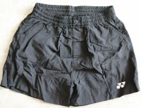 Gr. M ca. Gr. 36/38 kurze Sporthose schwarz Shorts YONEX Schleswig-Holstein - Hohenwestedt Vorschau