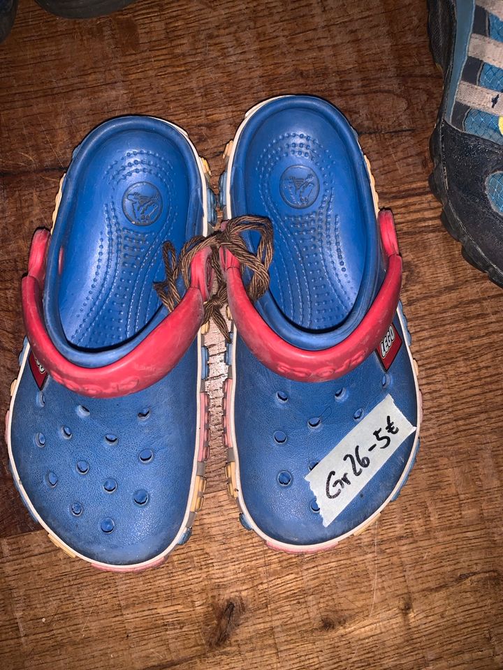 Schuhe Gr 26 Adidas terrex Filii crocs Gummistiefel in Eriskirch