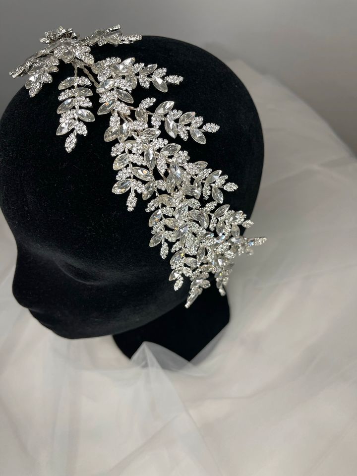 Krone Brautschmuck Diadem Braut Hochzeit Schmuck Haarschmuck in Arnsberg