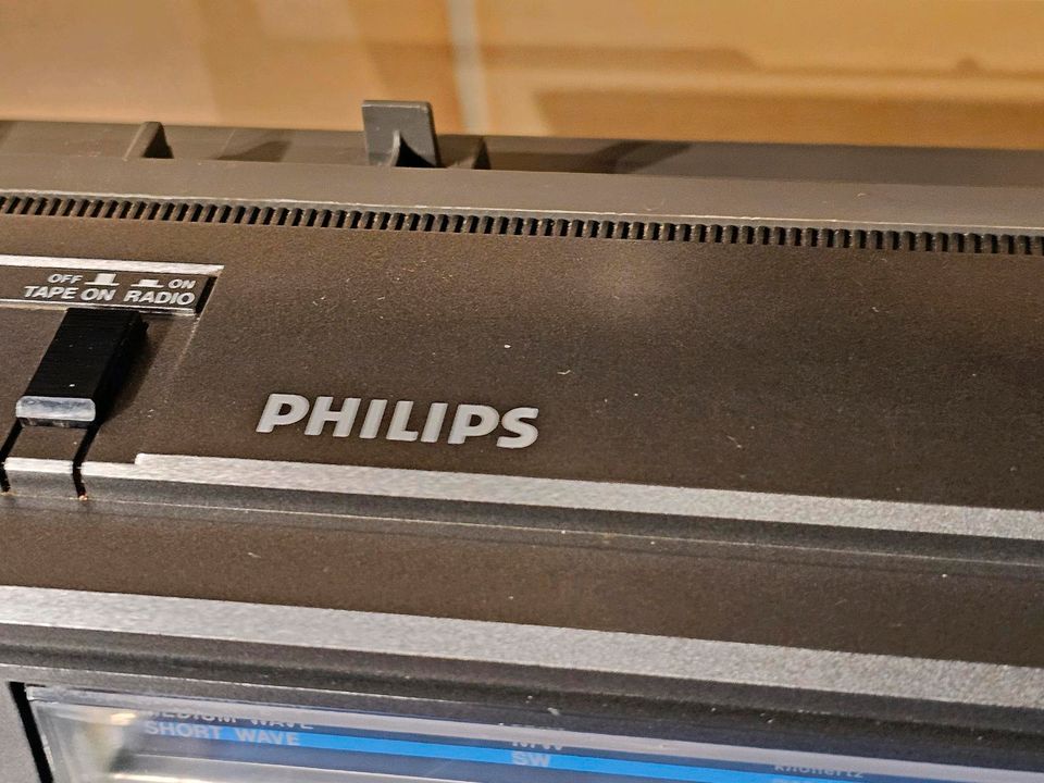 Philips d8444 Power Player, tragbare Radio in Bremen