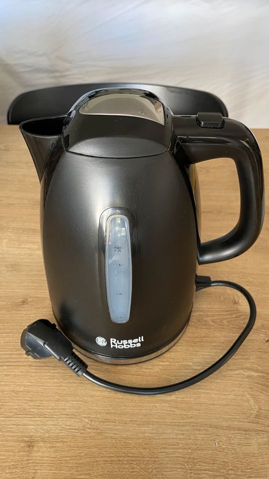 Russel Hobbs Wasserkocher Kocher Wasser Kettle 1,7 Liter in Regensburg