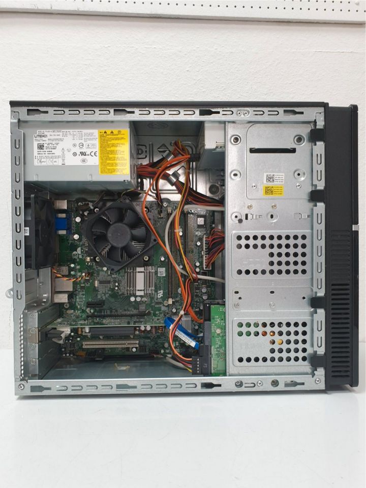 DELL VOSTRO 220 Windows XP PC Core 2x2,8GHz 640GB 4GB RAM HD3400 in Fellbach