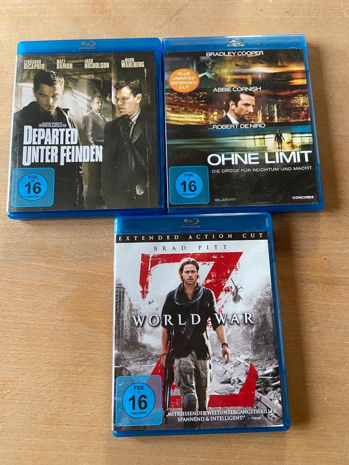 Blu-ray DVDs Departed Unter Feinden/ Ohne Limit/ World war FSK 16 in Bad Wurzach