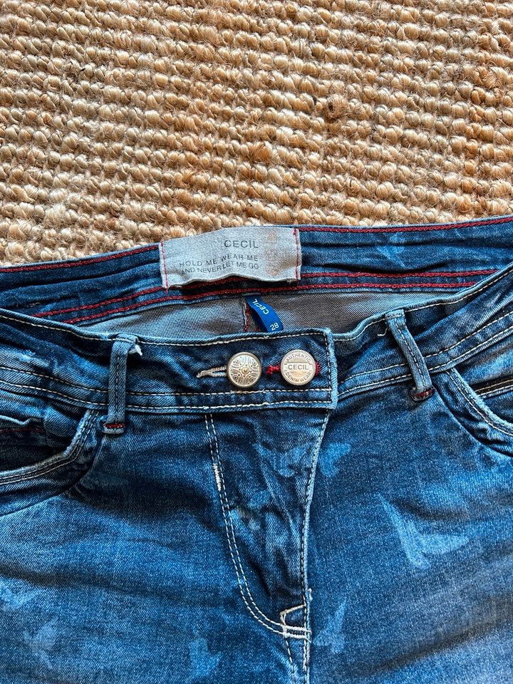 Cecil Jeans Gr 29 Jeanshose Vögel in Much