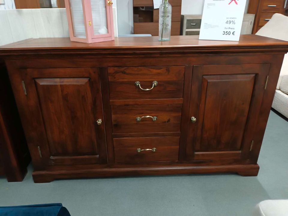 (E) Schränke, Sideboard, Kommode statt 689€ in Eisleben