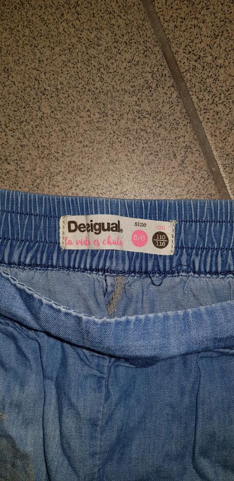 Mädchen Shorts jeans Desigual gr. 110 / 116 in Düsseldorf