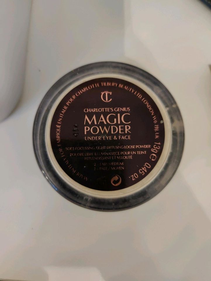 Charlotte Tilbury Magic Powder Nr. 2 fair/medium in Büdingen