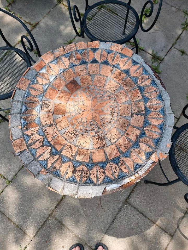 Mosaik Tisch für Bastler in Weil im Schönbuch