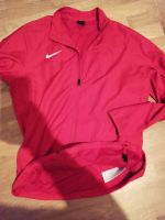 Nike Trainingsjacke XL Herren rot wie neu Jacke Berlin - Reinickendorf Vorschau