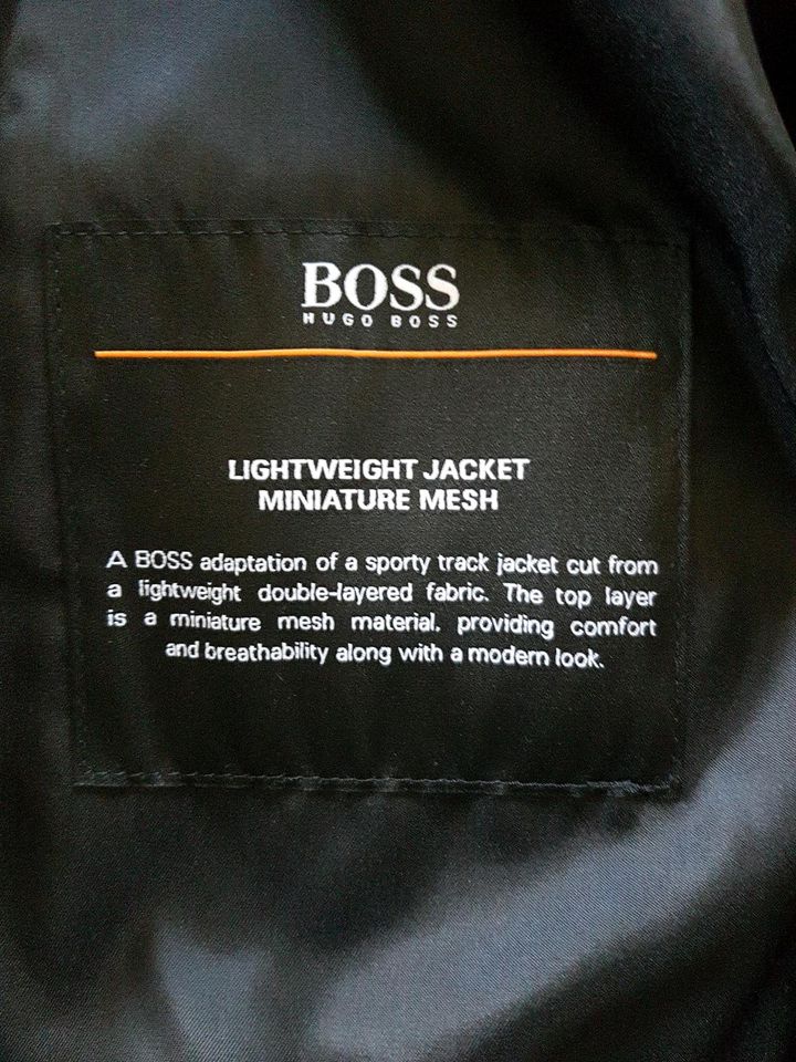 Hugo Boss gebrauchte Herrenjacke dunkelblau Gr. 48 in Taufkirchen