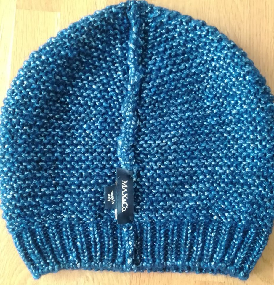 Strickmütze von Max&Co., dunkel blau mit metallik Glanz, warm in Ludwigsburg