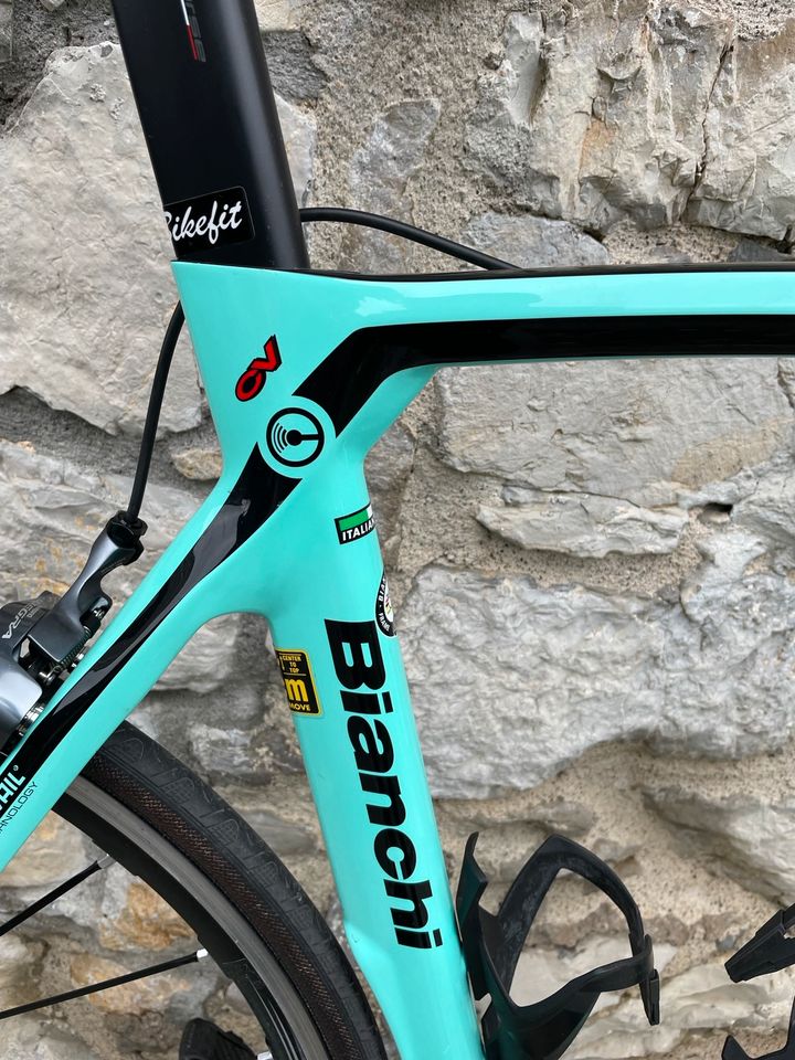 61 cm BIANCHI OLTRE XR4 CARBON RENNRAD, Shimano Ultegra in Nürnberg (Mittelfr)