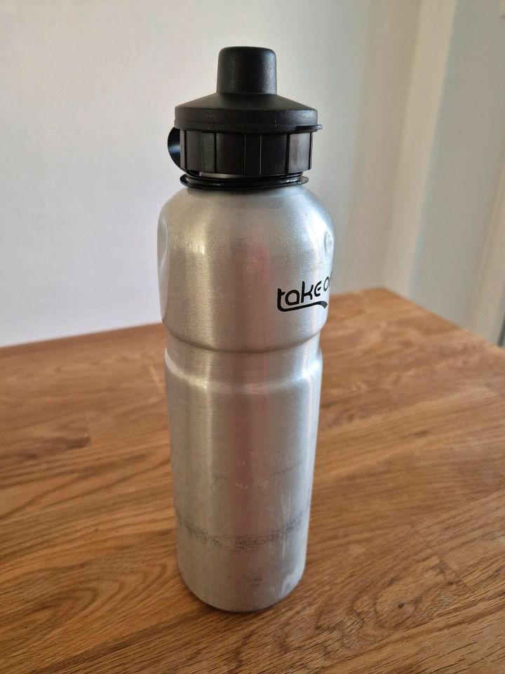 Trinkflasche Fahrradflasche Aluminium Take off Silber Bottle in Taufkirchen München