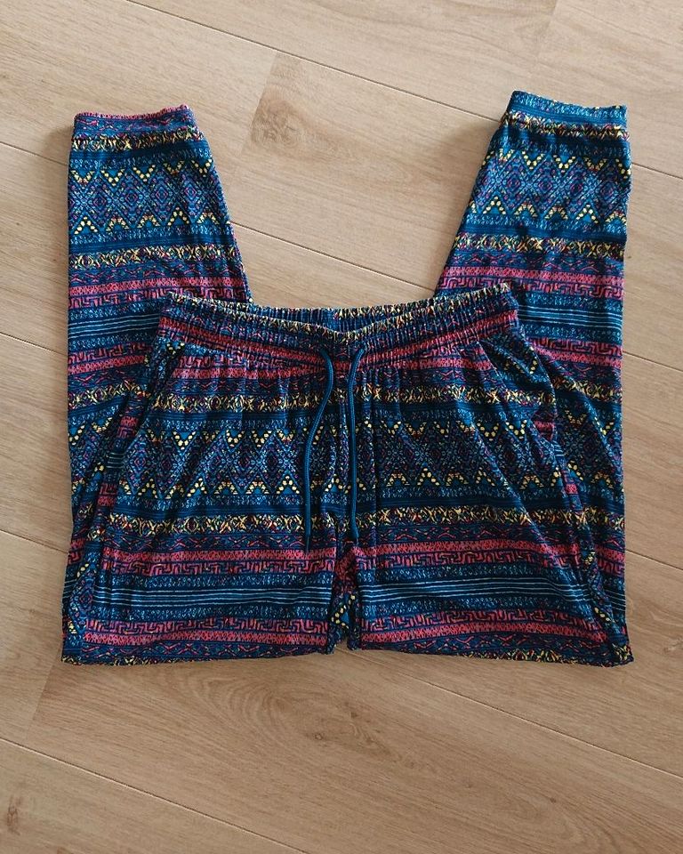 Bonprix Damen Sommerhose Gr. 40 /42 in Homberg