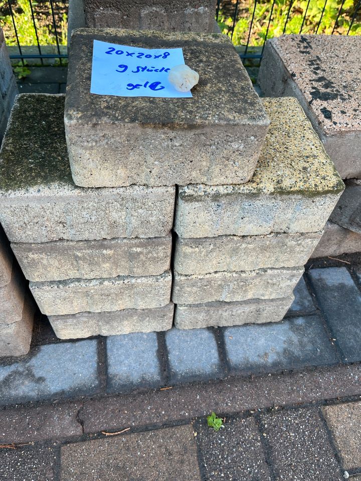 Pflastersteine Reste verschiedene Größen und Farben Pflaster stei in Köthen (Anhalt)