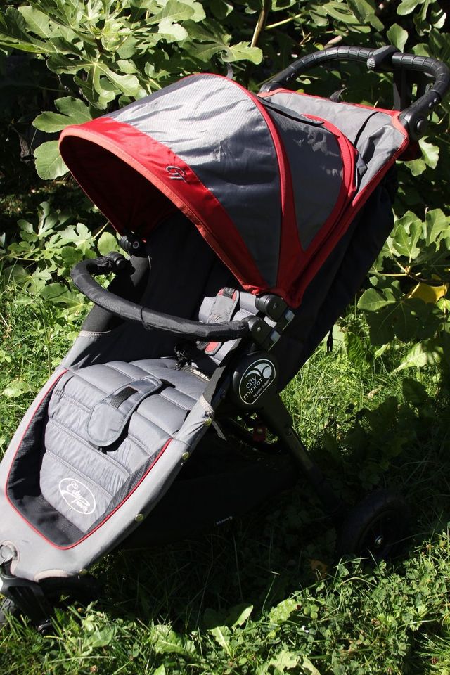 Kinderwagen Babyjogger Mini GT 2 in 1 Babyschale u viel Zubehör in Heidelberg