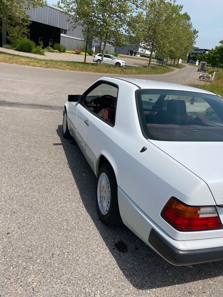 Mercedes w124  230 Coupe c124 in Kirchentellinsfurt