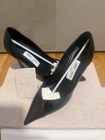 Jimmy Choo Caas Pumps Schwarz Gr. 37,5 mit OVP Aubing-Lochhausen-Langwied - Aubing Vorschau