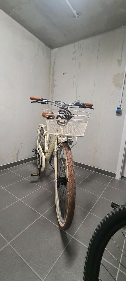 Holland Fahrrad  wie neu, 28zoll ,RH 50, 21.Gang in Zirndorf