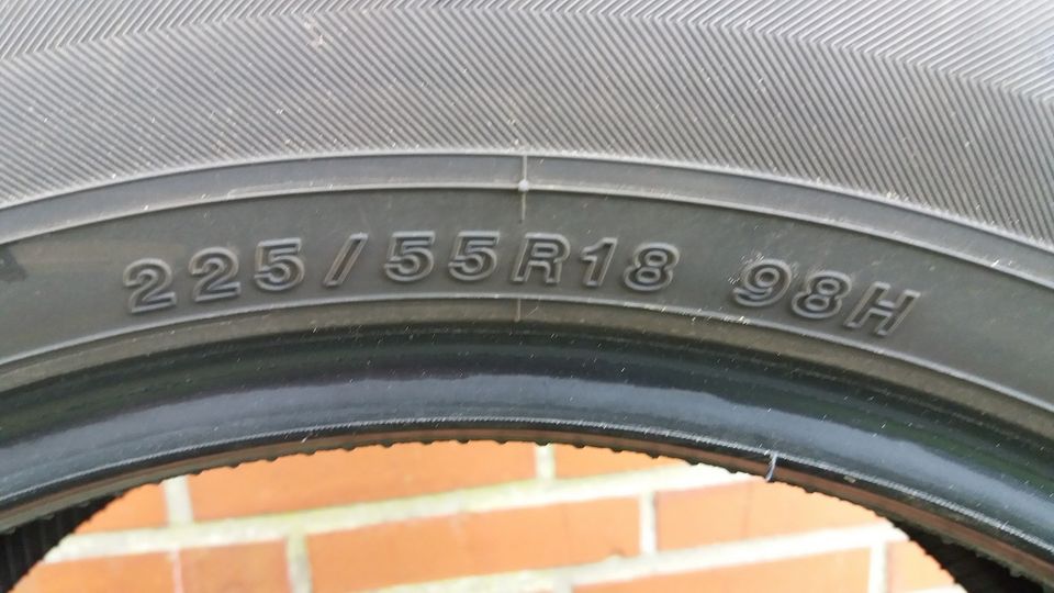 1a Sommerreifen 225/55 R18 fast neuwertig in Haren (Ems)